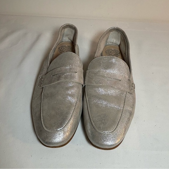 VINCE CAMUTO Sz 9.5 Penny Loafers Flats Almond Toe Cool Gold Colourway Leather - Picture 2 of 8